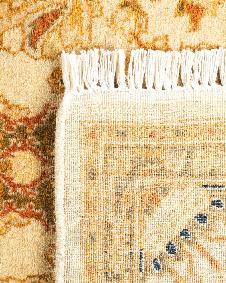 Salin One-of-a-Kind Hand-Knotted Area Rug Ivory, 4'1"x6'4"