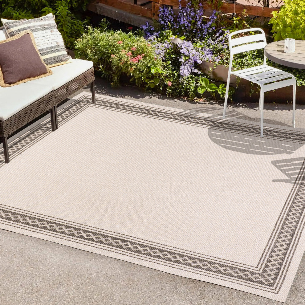 Lucia Classic Diamond Border Indoor/Outdoor Area Rug, Cream/Black, 3x5