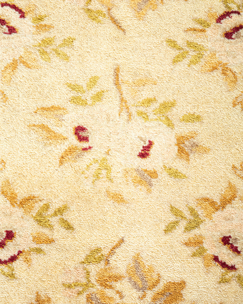 Nova, One-of-a-Kind Hand-Knotted Area Rug Ivory, 6'1"x9'1"