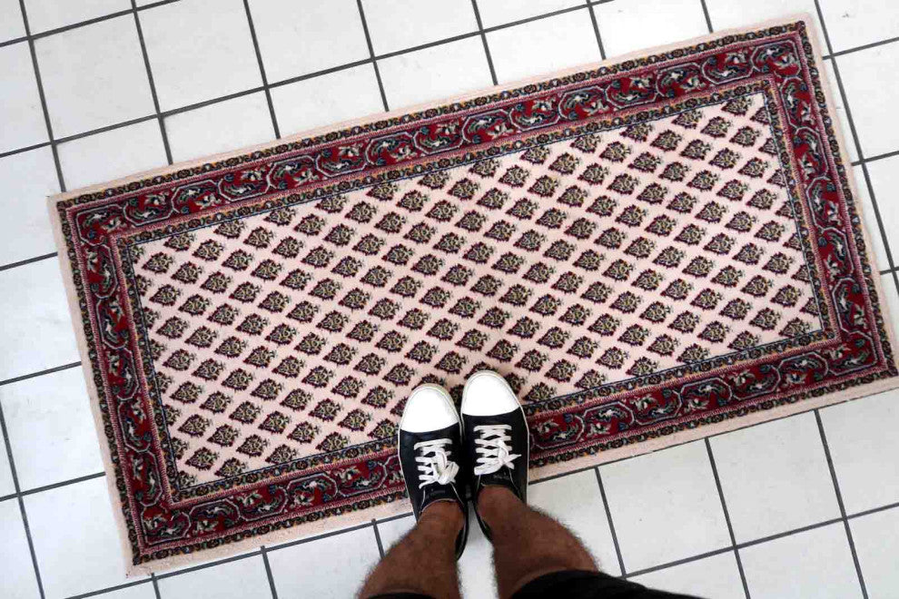 Vintage Italian Seraband Style Rug 2.2'x4.5', 68cmx140cm 1970s