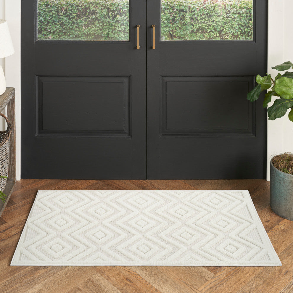 Nourison Versatile 2' x 4' Ivory/White Modern Area Rug