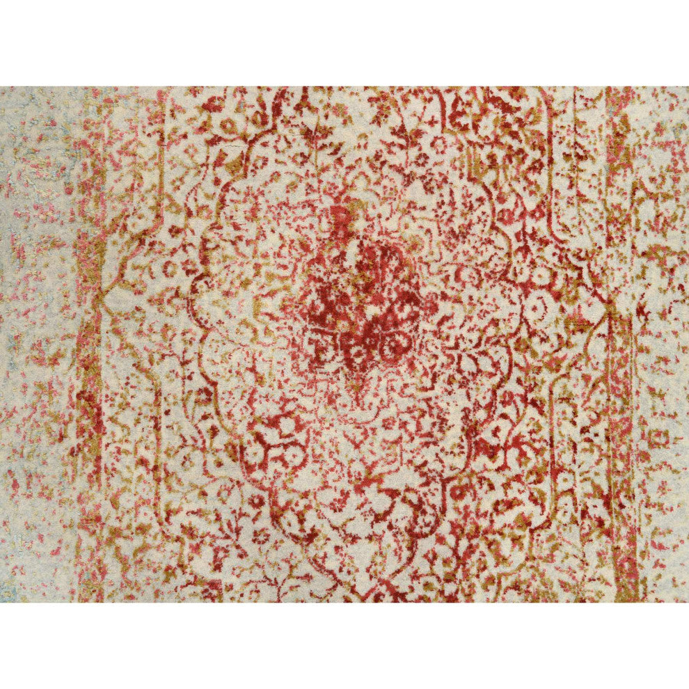 Ivory Hand Knotted Persian Erased Medallion Design Wool and Silk Rug, 4'2"x6'0"