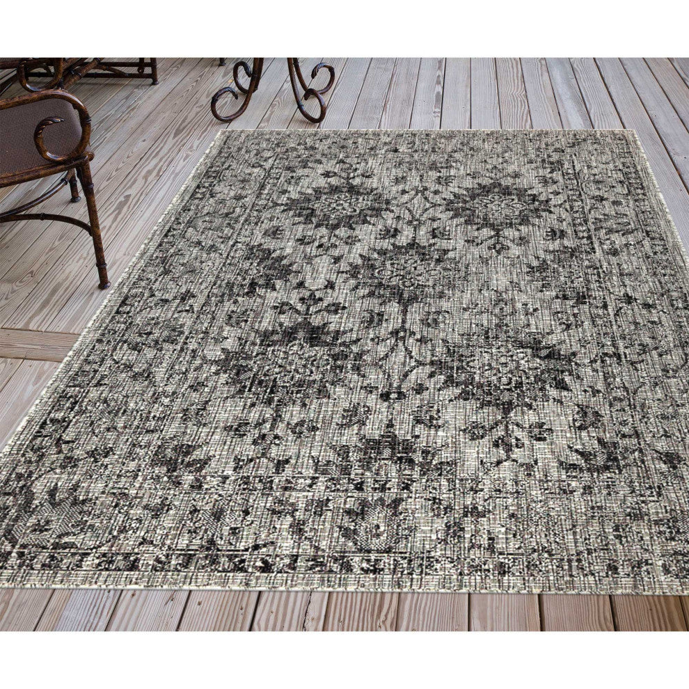 Carmel Vintage Floral Indoor/Outdoor Rug, Black, 4'10"x7'6"