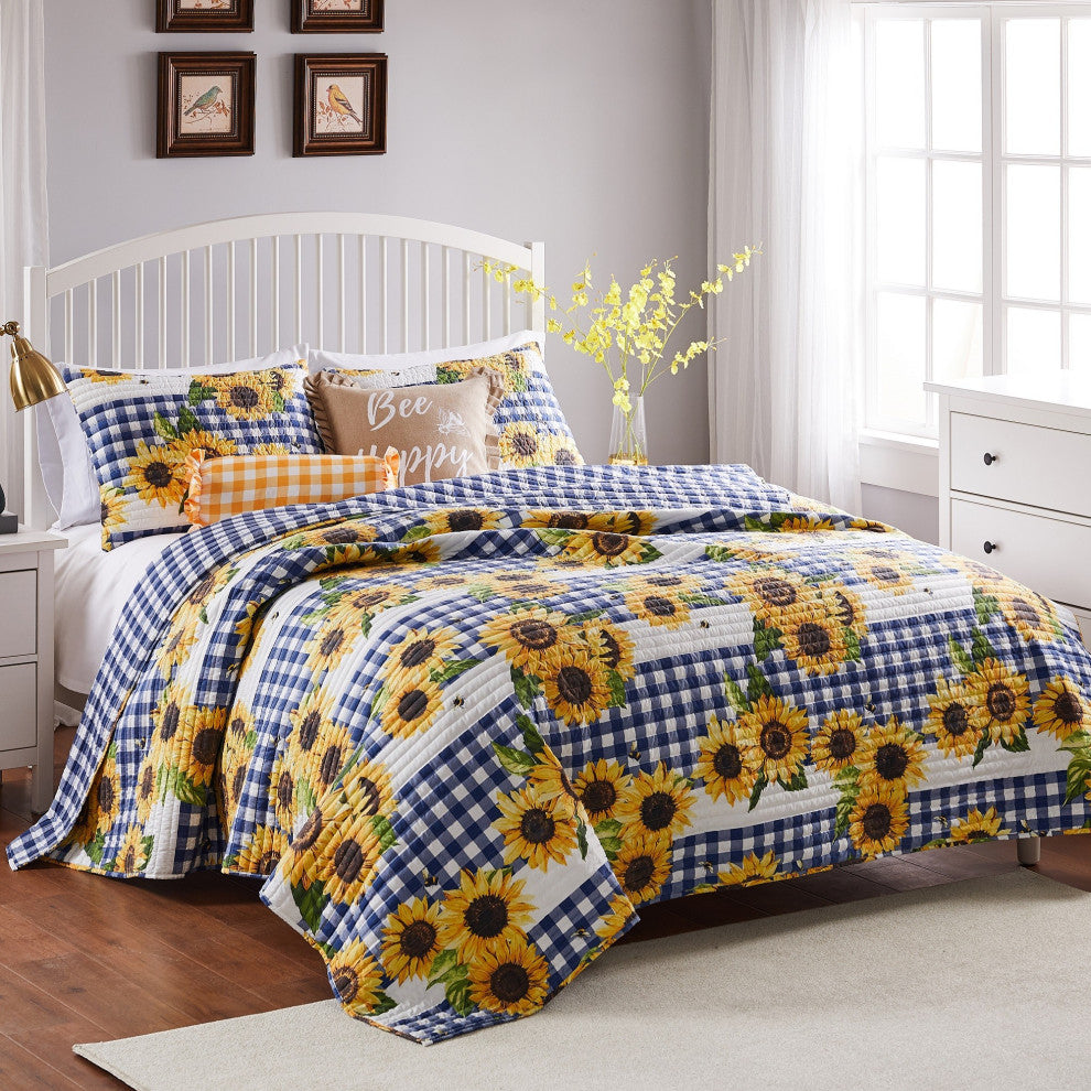 Barefoot Bungalow Sunflower Quilt and Pillow Sham Set, Gold King