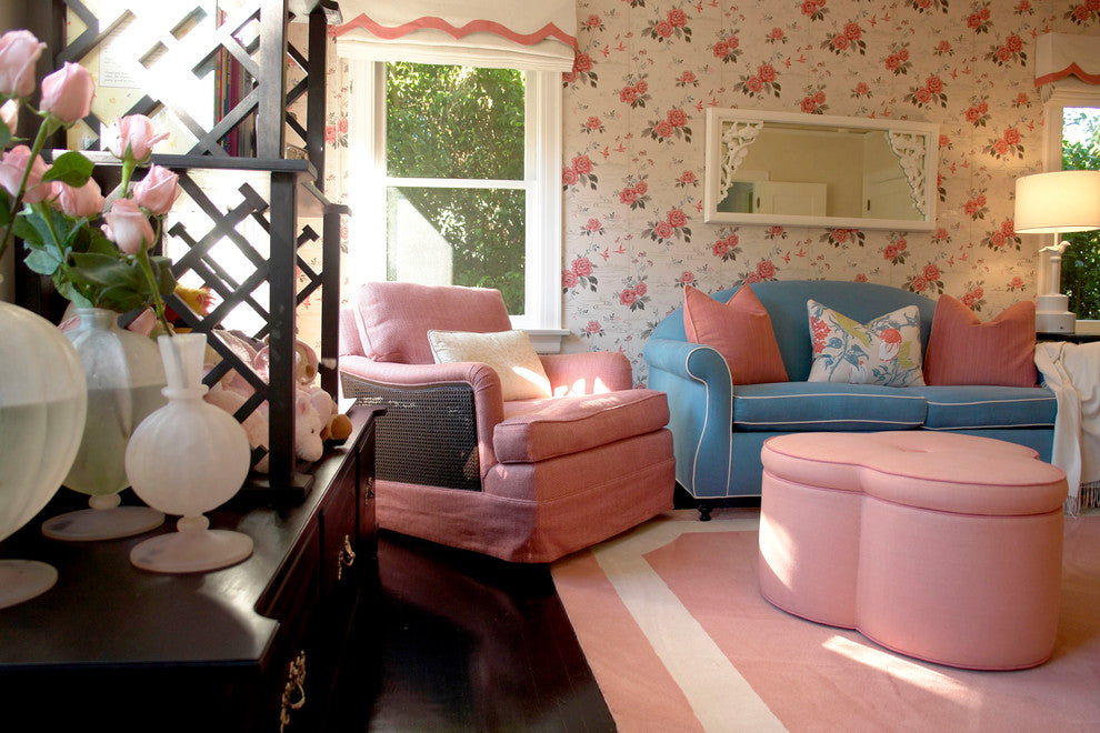 Tottoman, Clover-Shaped Upholstered Storage Ottoman