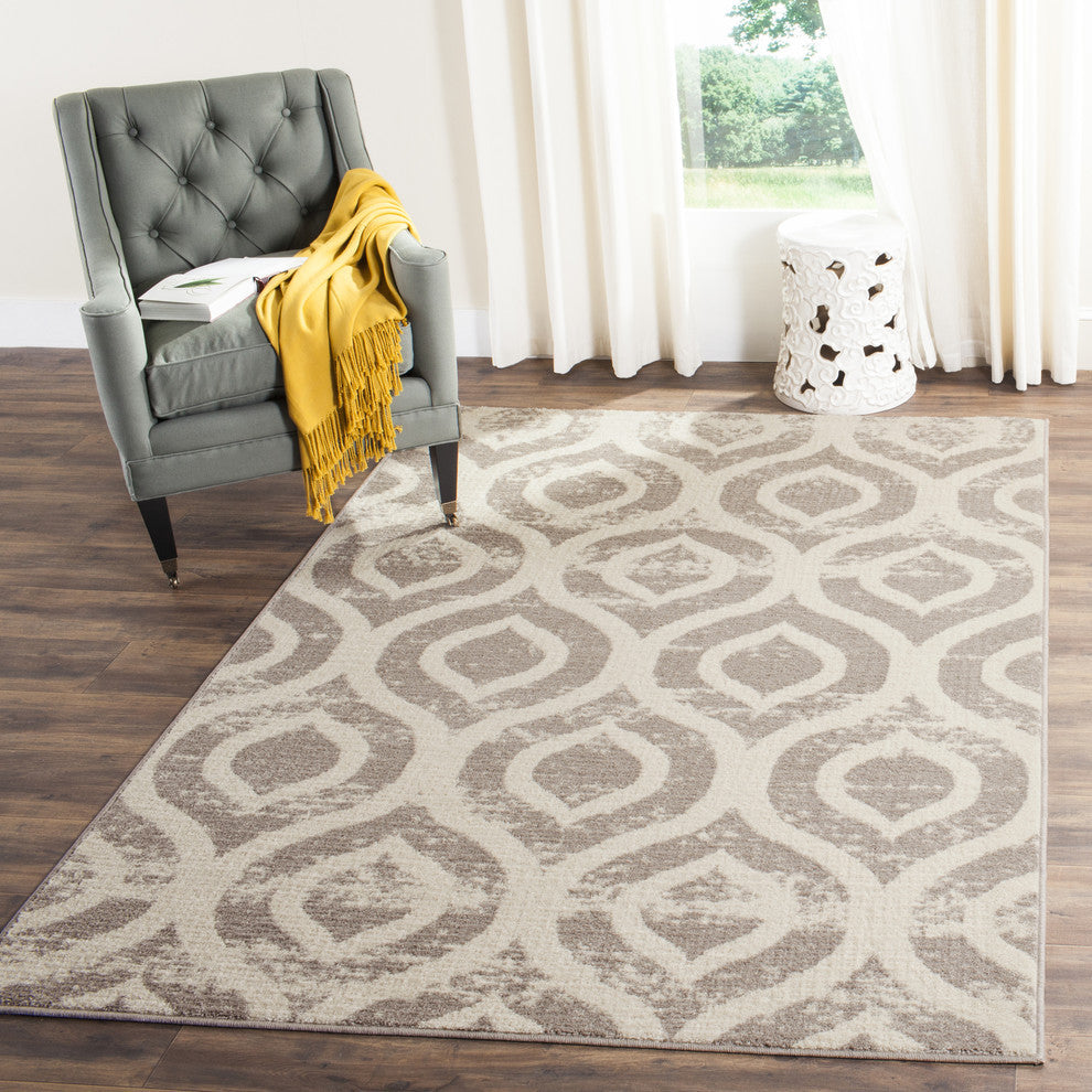 Safavieh Amsterdam Ams107A Damask Rug, Ivory/Mauve, 6'7"x6'7" Square