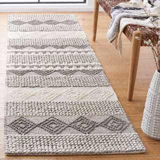 Safavieh Couture Natura Collection NAT102 Rug, Gray/Ivory, 2'3"x16'