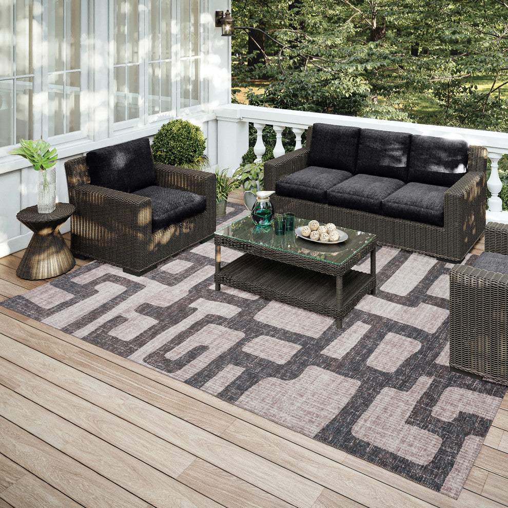 Indoor/Outdoor Sedona SN4 Pebble Machine Washable 8' x 10' Rug
