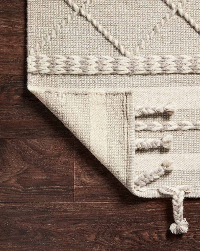 Sawyer SAW-05 Silver 7'-6" x 9'-6" Area Rug