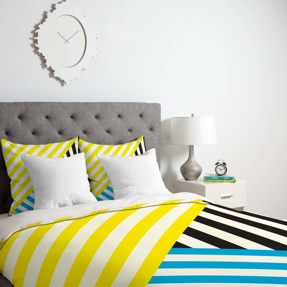 Deny Designs Three Of The Possessed Wave TriColour Duvet Cover - Lightweight