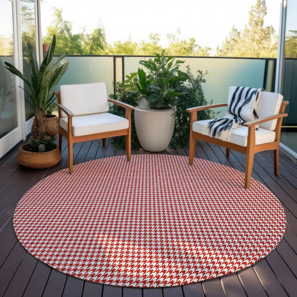 Indoor/Outdoor Hinton HN1 Red Machine Washable 8' x 8' Rug