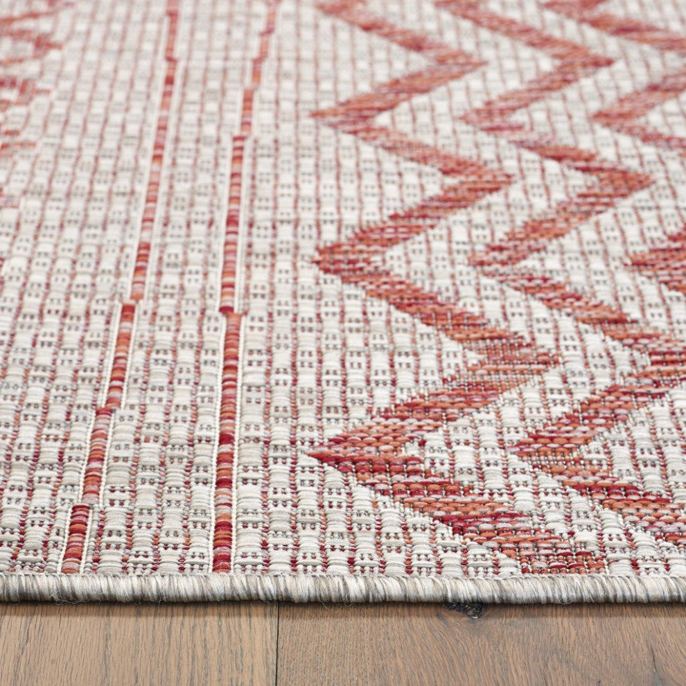 5" x 8" Red Zigzag Indoor Outdoor Area Rug