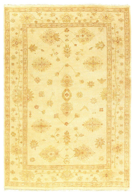 Fine Hand Knotted Oushak Design 6'4''x9'