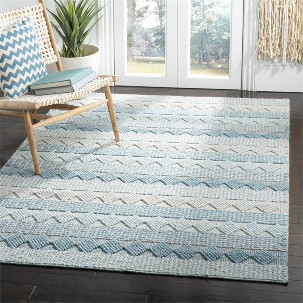 Safavieh Natura 8' x 10' Hand Loomed Wool Rug in Blue and Ivory