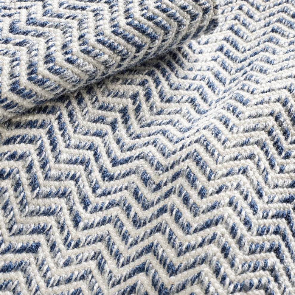 Dash & Albert Coastal Blue Handwoven Indoor/Outdoor Rug, Blue, Runner-2'6" x 8'