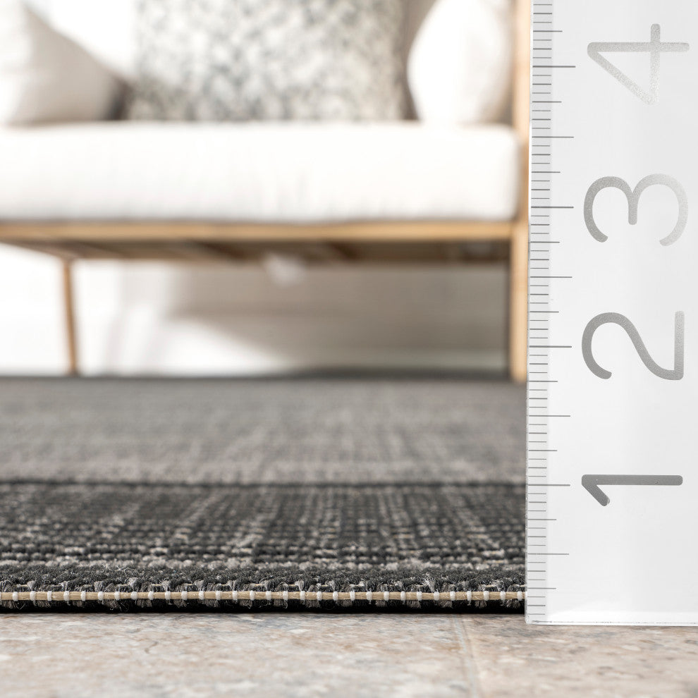 Nuloom Indoor/Outdoor Machine Made Area Rug, Grey 7'6"Square