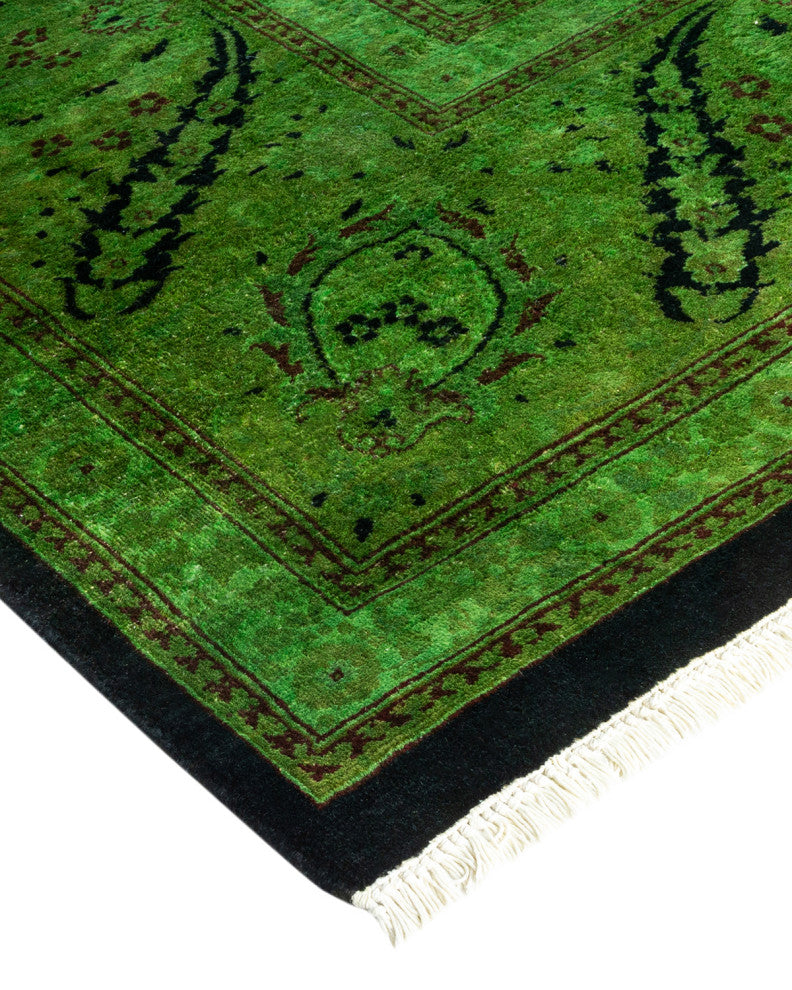Fine Vibrance, One-of-a-Kind Hand-Knotted Area Rug Green, 8' 4" x 10' 0"