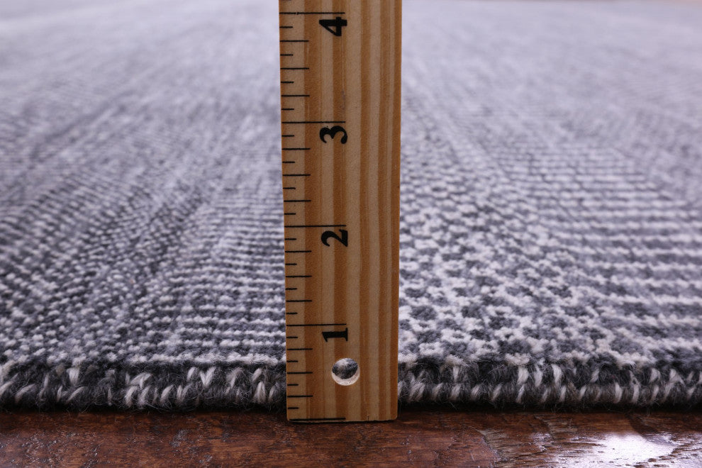 9' 0" X 11' 11" Savannah Grass Hand-Knotted Wool and Silk Rug Q11967