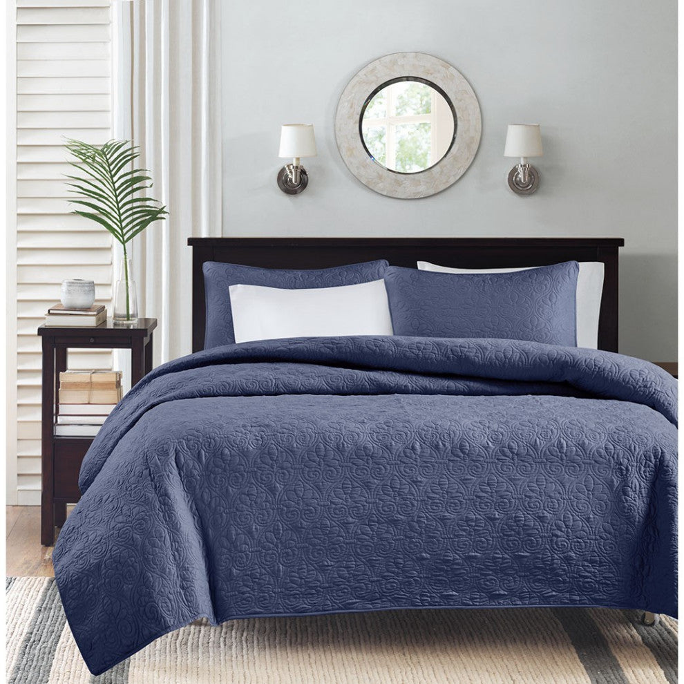 Madison Park Quebec Reversible Quilt Set, Navy
