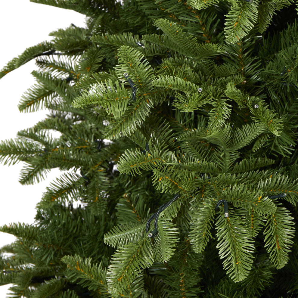 7.5' Wyoming Fir Faux Xmas Tree With 500 Clear Lights and 1580 Bendable Branches