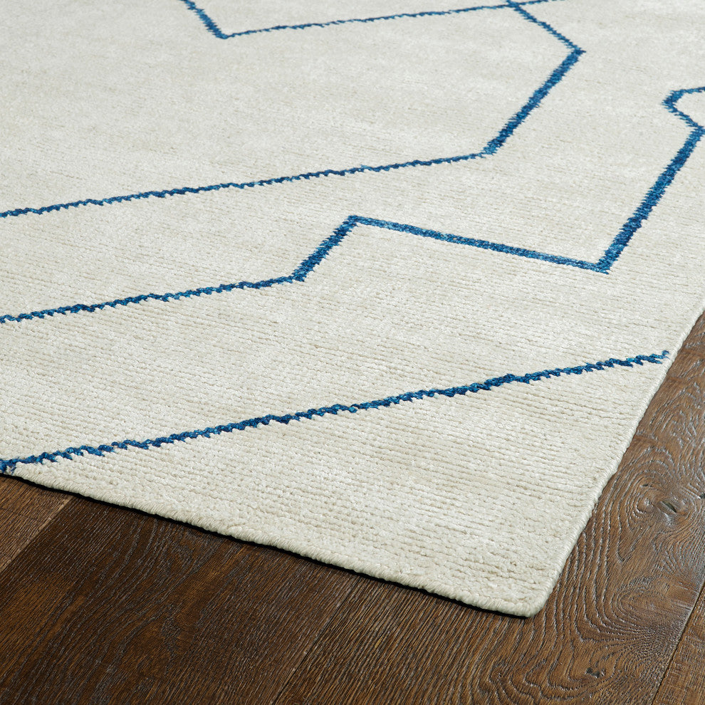 Kaleen Hand Woven Solitaire Ivory Bamboo Silk Rug, 4''x6''