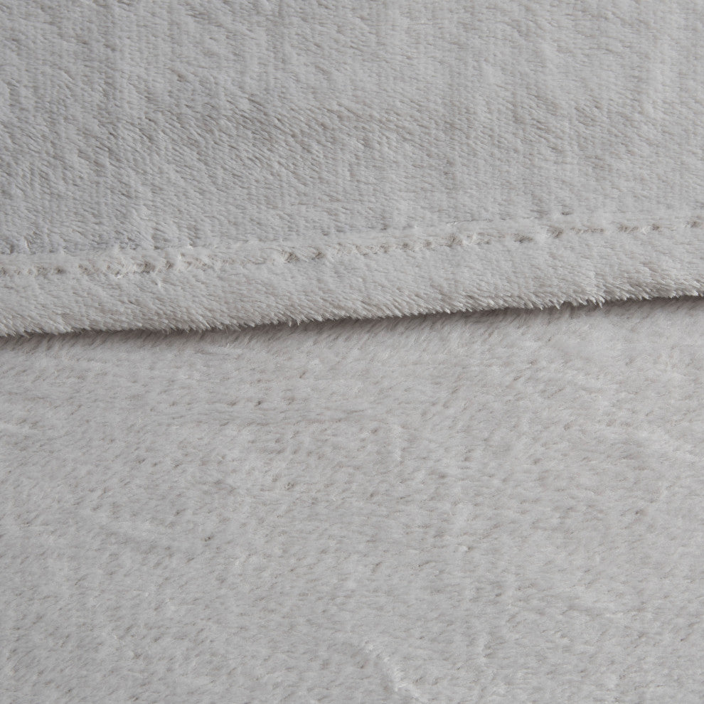 Intelligent Design Solid Microlight Plush Brushed Blanket, Twin/Twin Xl
