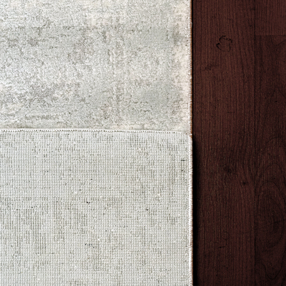 Castilla Cream And Silver Area Rug, 6.7'x9.6'
