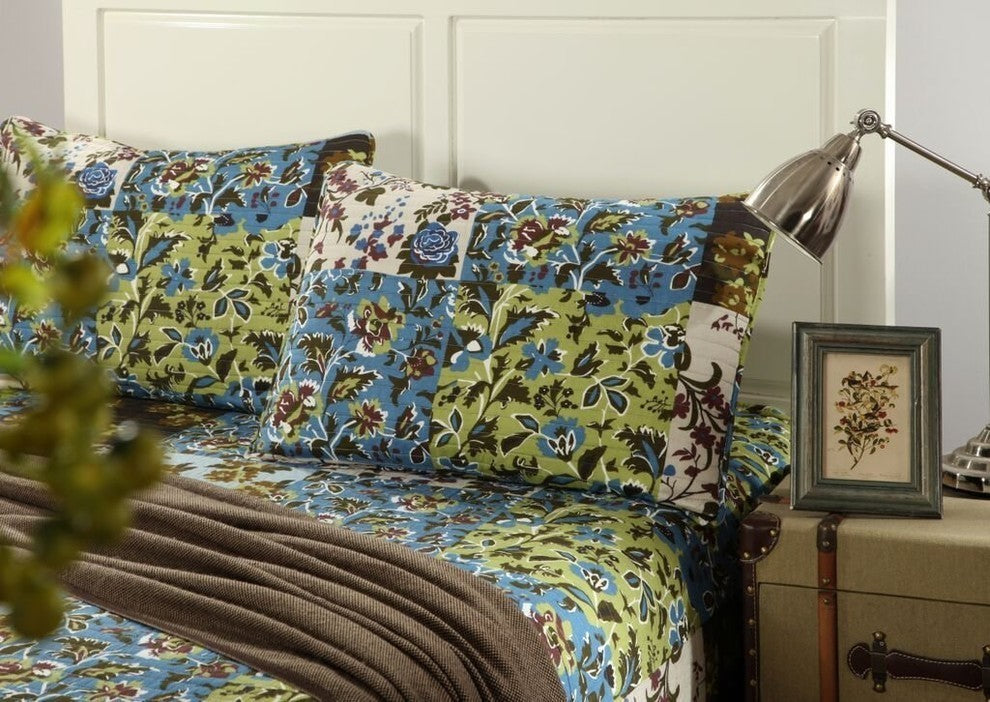 Mystical Autumn Leaves Reversible Bedspread Quilt Set, Queen