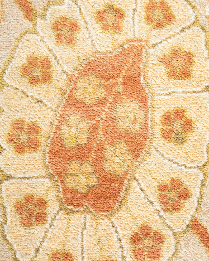Caroline, One-of-a-Kind Hand-Knotted Area Rug Ivory, 8'2"x10'4"