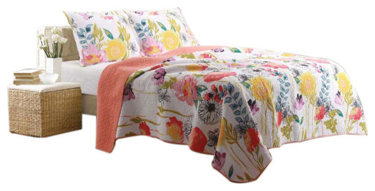 Greenland Watercolor Dream Queen Quilt Set," With Two Shams