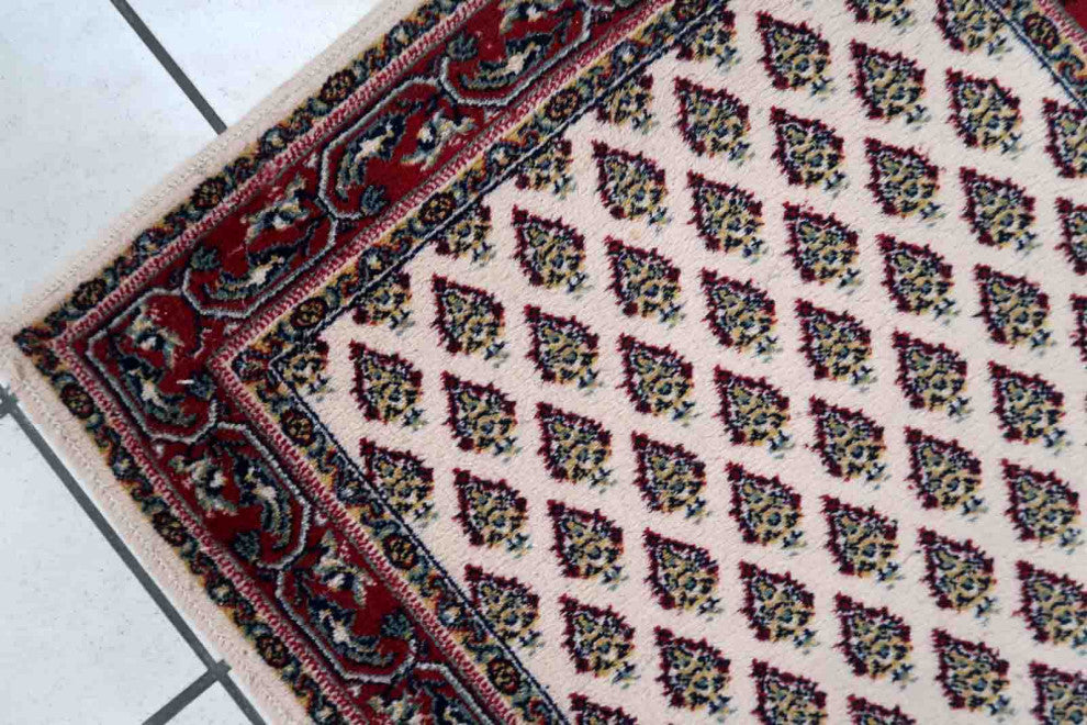 Vintage Italian Seraband Style Rug 2.2'x4.5', 68cmx140cm 1970s