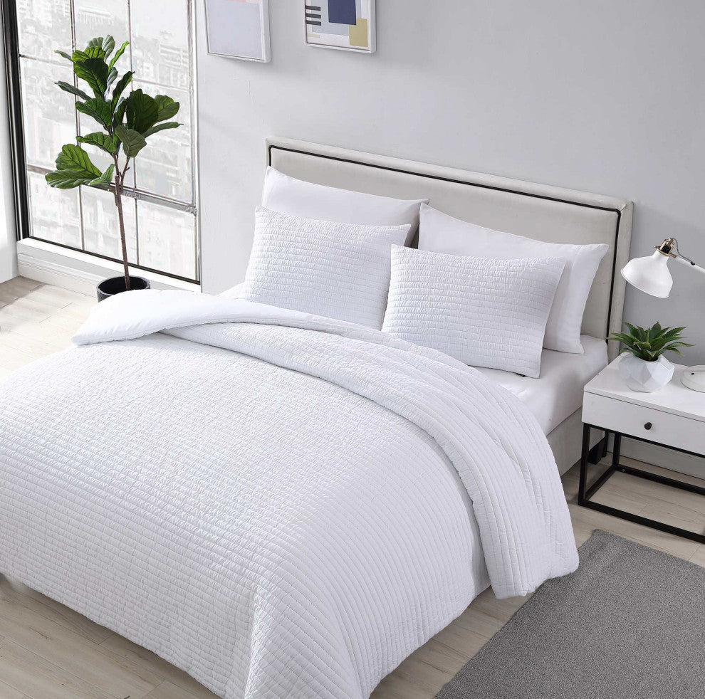 The Nesting Company Palm 3 Piece Comforter Set - King - White