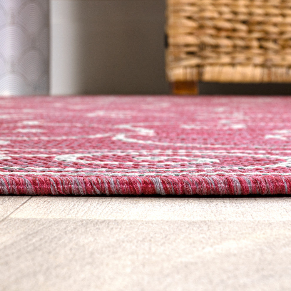 Charleston Filigree Textured Weave Indoor/Outdoor, Fuchsia/Light Gray, 2 X 10