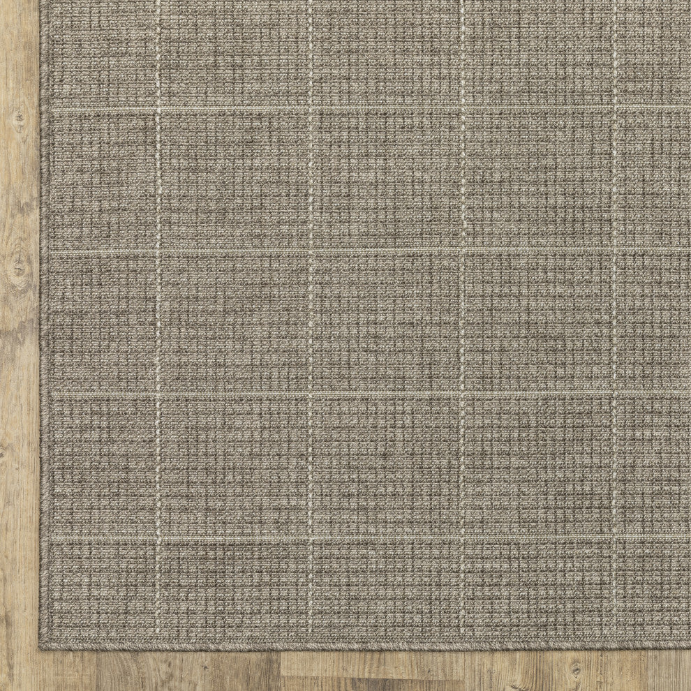 Cannes Gridwork Grey/ Light Grey Indoor-Outdoor Area Rug 9'10" x 12'10"