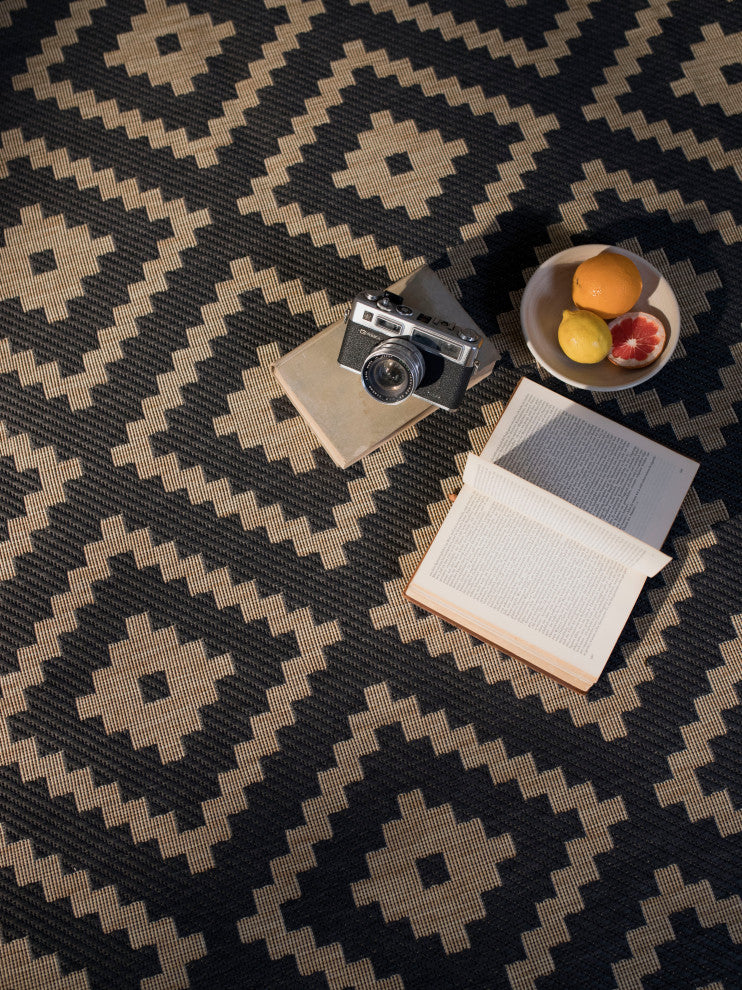 Outdoor Collection Accent Diamond Rug - Moroccan Rug, Charcoal, 7'10"x10'