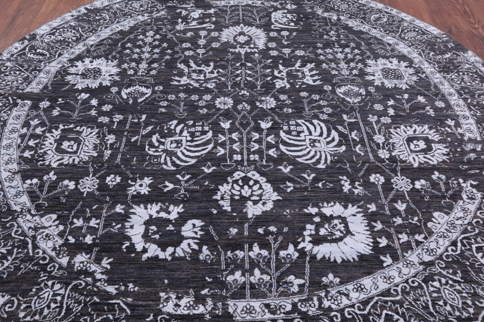 8' Round Persian Wool and Silk Handmade Rug Q9124