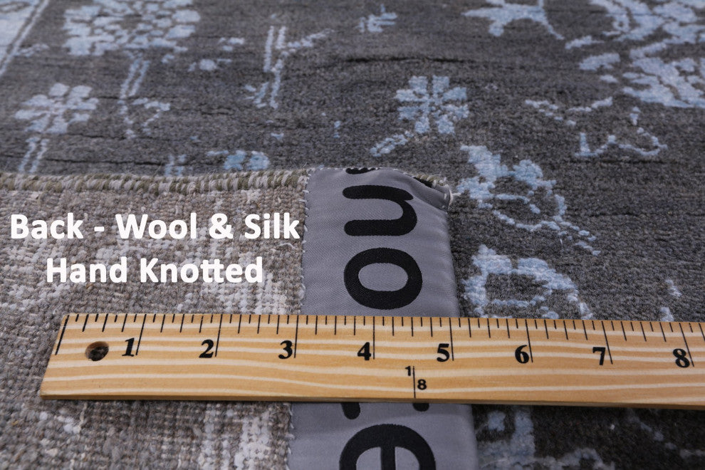 8' 1" X 10' 0" Persian Wool and Silk Hand-Knotted Rug Q6200