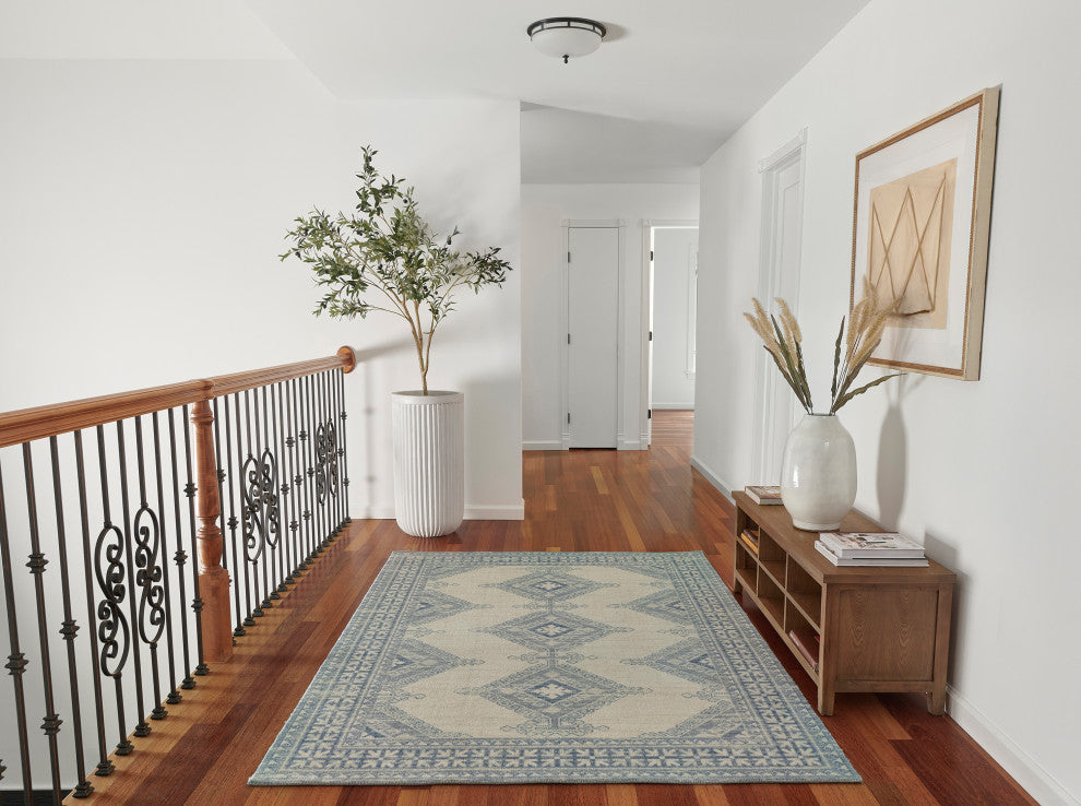 Momeni Anatolia Wool and Nylon Ivory Area Rug 6'6" X 9'