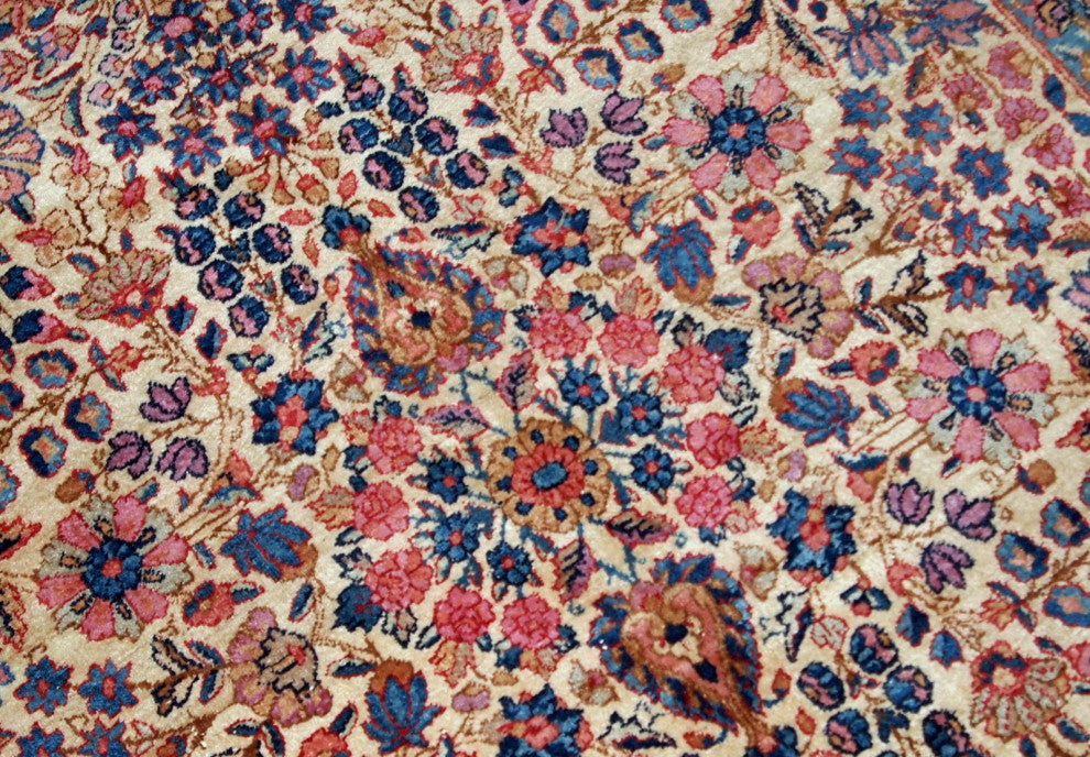 Handmade antique Persian Kerman rug 4.2' x 6.9' (128cm x 210cm) 1920s