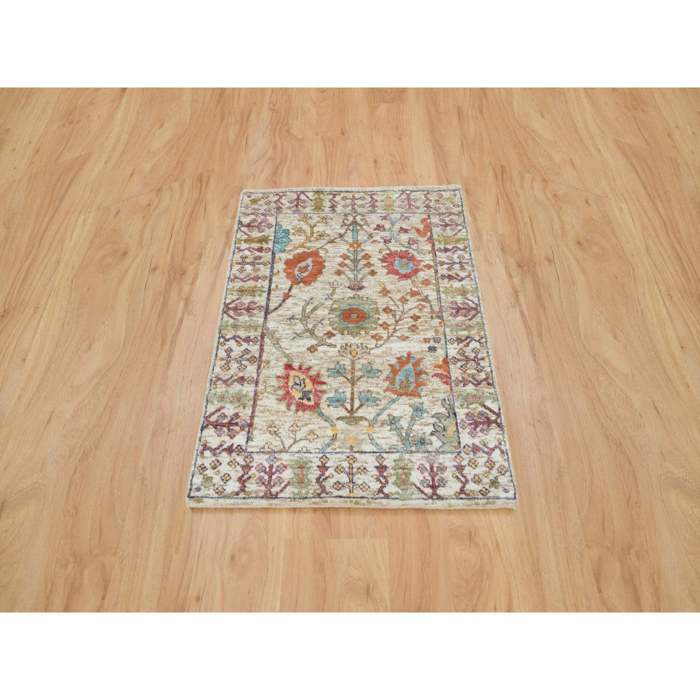 Taupe, Directional Vase Design, Silk/Wool, Hand Knotted Mat Rug, 2'2"x3'1"