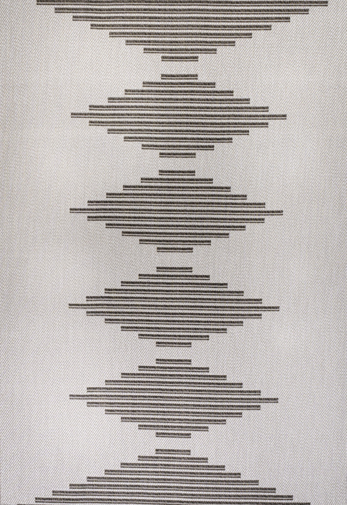 Vinales Diamond Stripe Indoor/Outdoor Area Rug, Light Gray/Black, 3x5