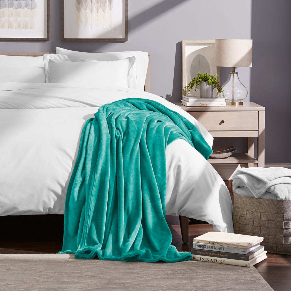 Bare Home Microplush Fleece Blanket, Emerald, Full/Queen