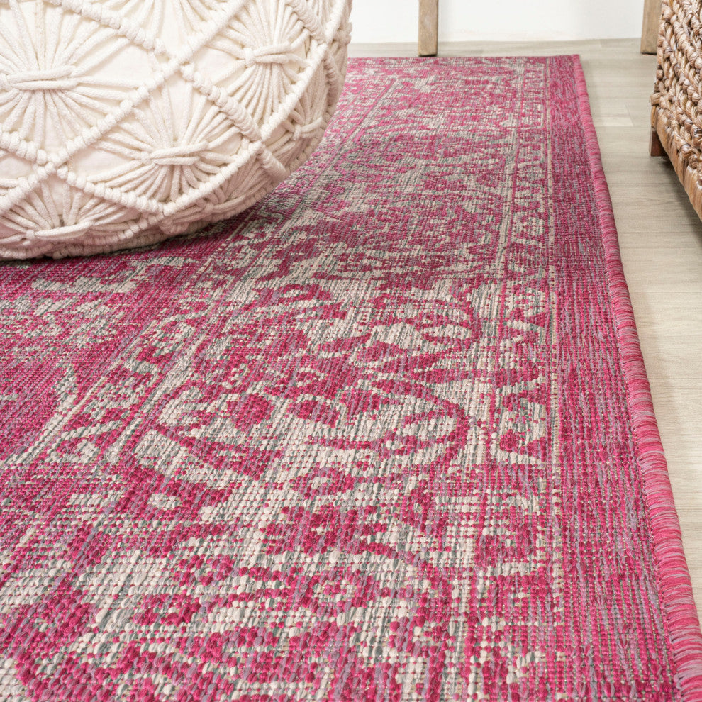 Tela Boho Textured Weave Floral Indoor/Outdoor Rug, Fuchsia/Light Gray, 5' Round