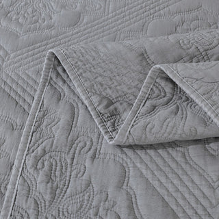 Elegant Modern Floral Grey Diamond Pattern Quilted Coverlet Bedspread Set, Queen