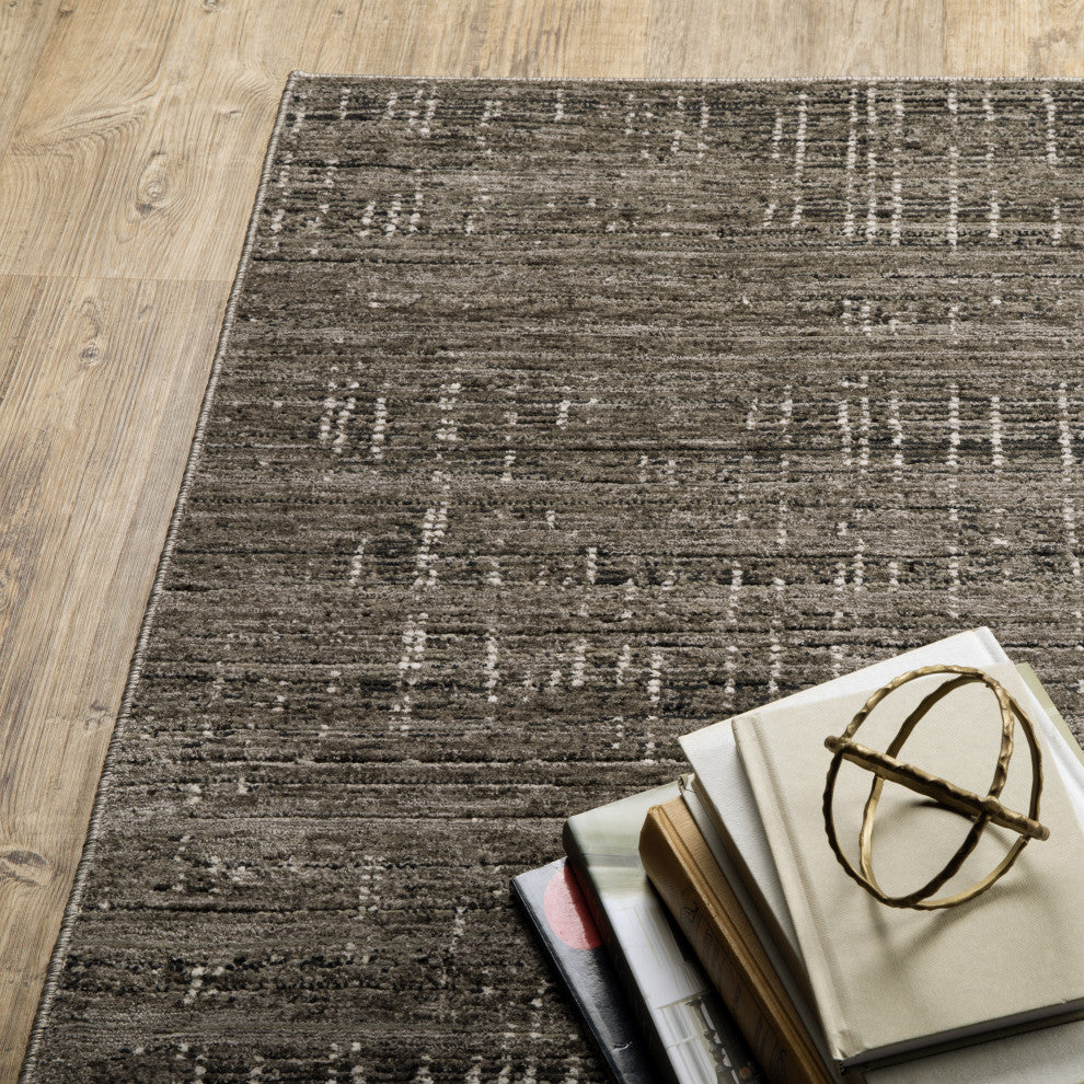Noble Geometric Charcoal/ Grey Indoor Area Rug, Charcoal, 2'3"x7'6"