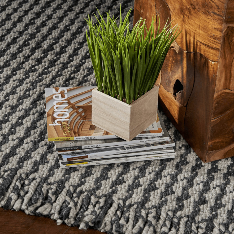 8'X10' Grey Hand Woven Houndstooth Indoor Area Rug