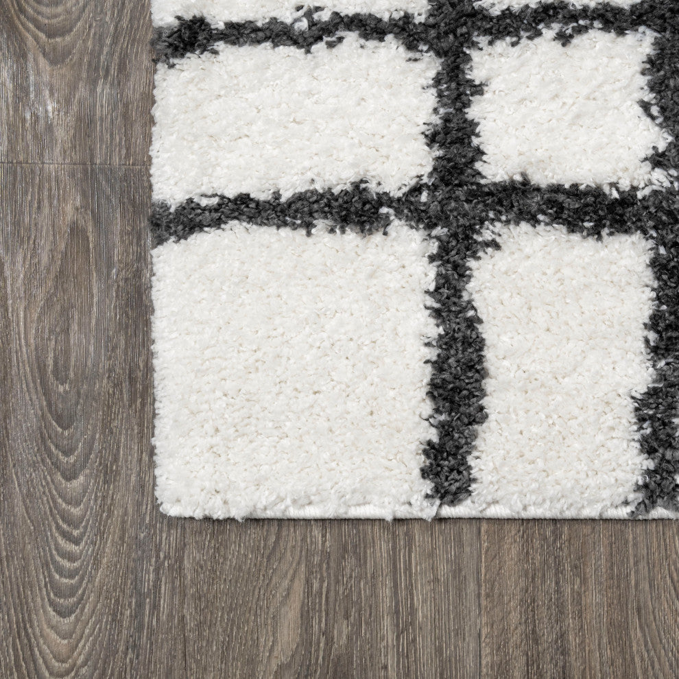 Arenal Geometric Grid Shag, White/Black, 3'x5'