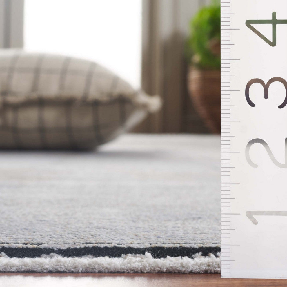 Safavieh Couture Signature Collection, SIG730 Rug