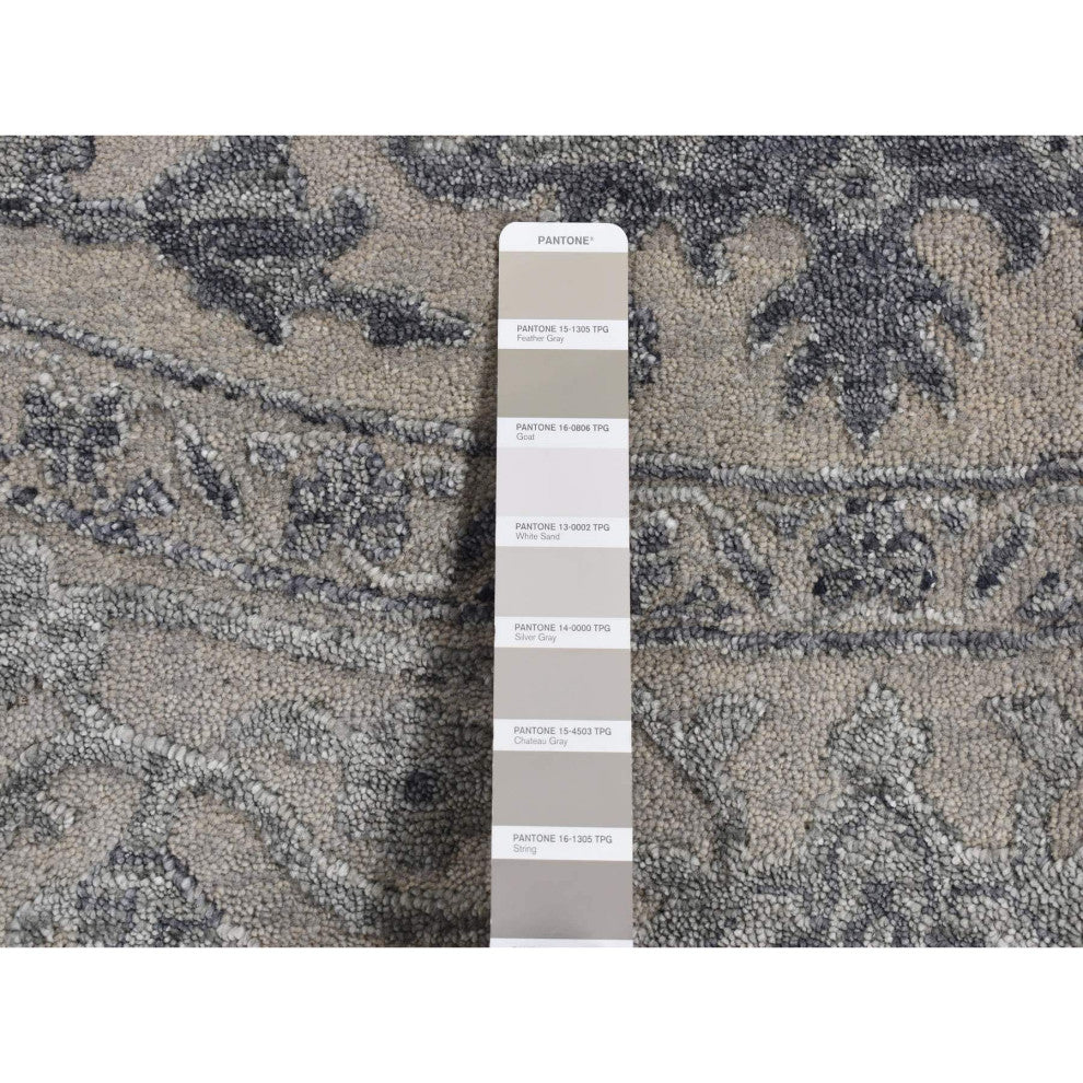 Gray Heriz Design Wool and Silk Hand Knotted Round Rug 8'1" x 8'1"