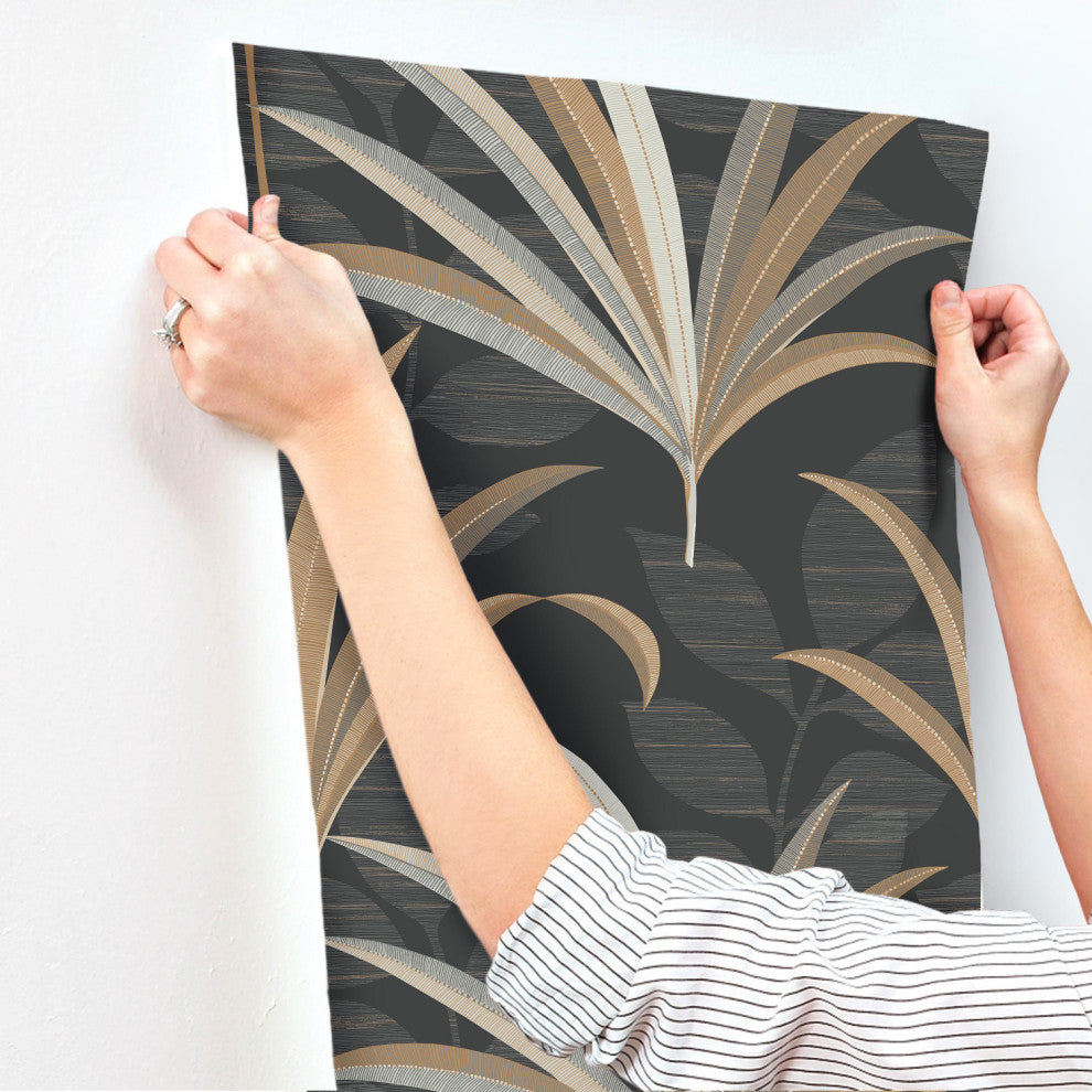 Black El Morocco Palm Wallpaper